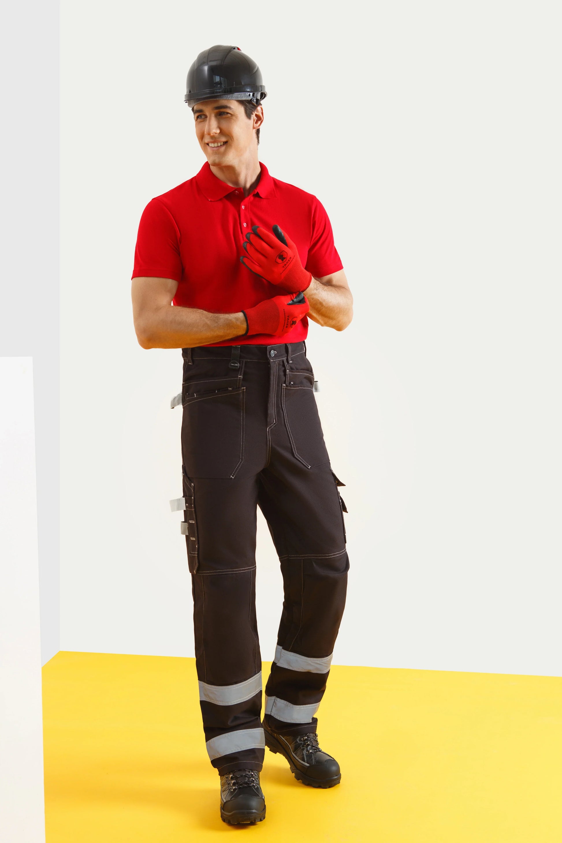 YURINOX PANTS (TROUSERS) UNION SPACE